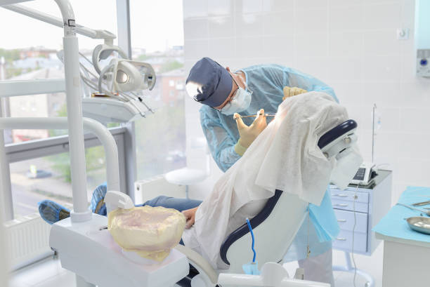 Best Tooth Infection Emergency Dentist  in Old Hill, CT